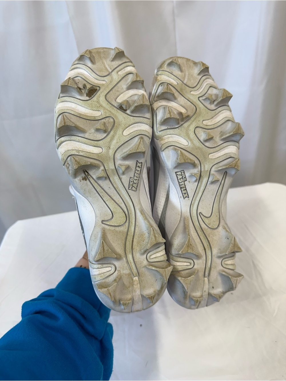 Nike 6Y vapor edge shark 2 football cleats white silver lace up athletic boys - Picture 3 of 3